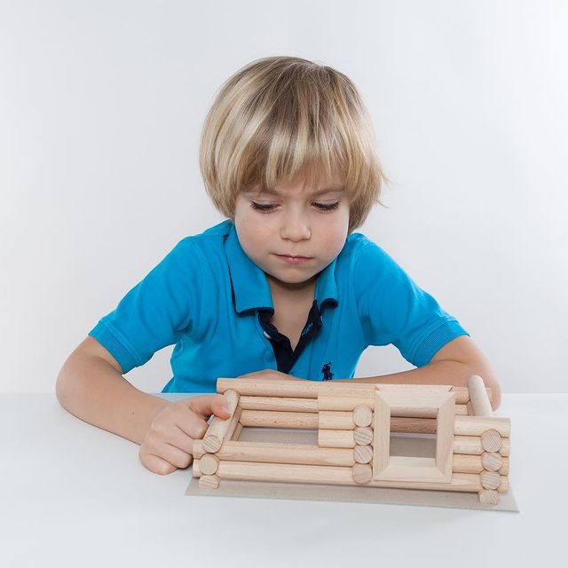 Costruzioni in legno per bambini Costruzioni in legno per bambini
