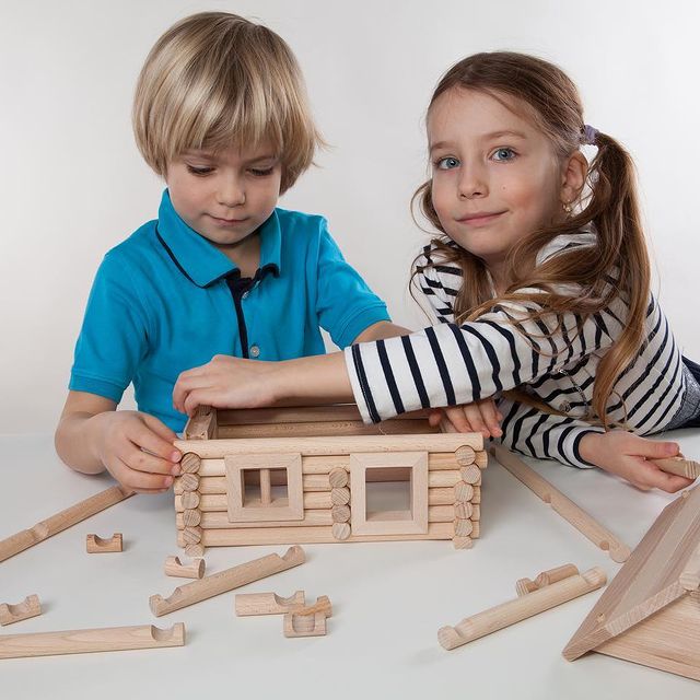 Costruzioni in legno per bambini Costruzioni in legno per bambini